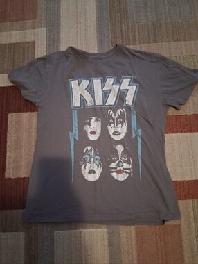 Women's Kiss t-shirt
